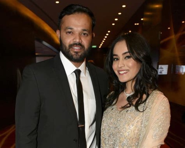 
Azeem Rafiq Wife Who is Azeem Rafiq Wife? 