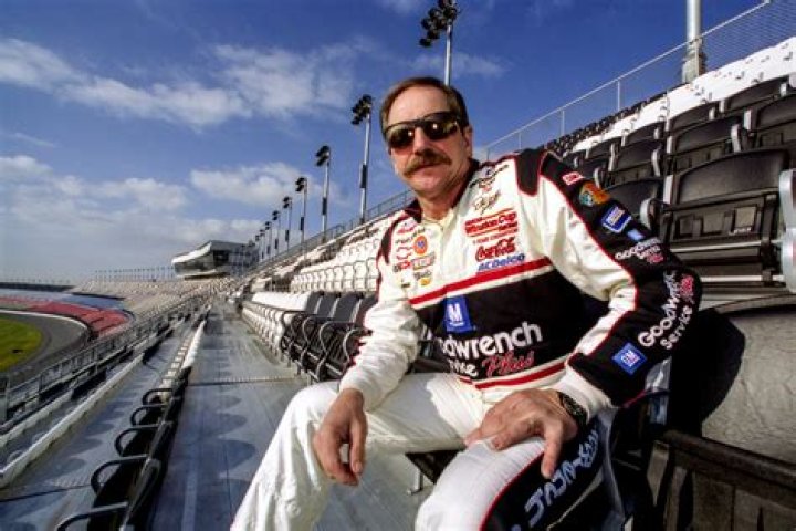 Dale Earnhardt Jr Niece Karsyn Elledge From Claim To Fame Is A Racer