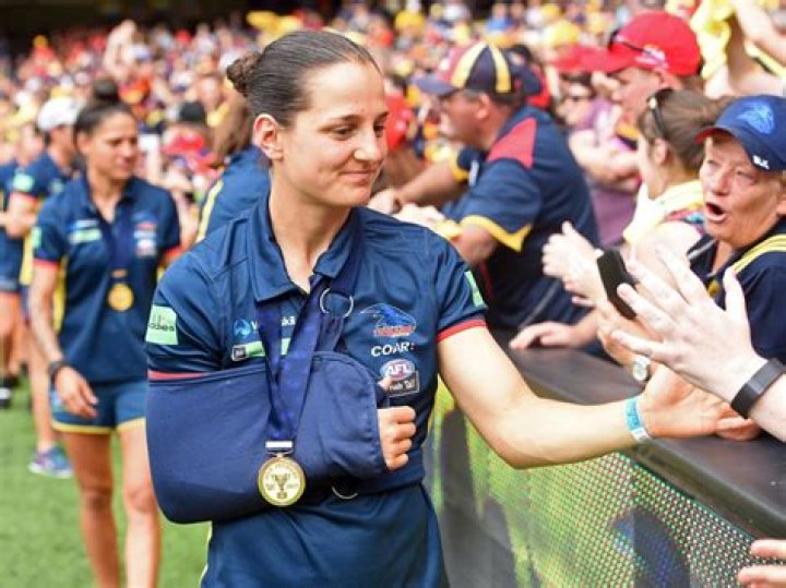 
Heather Anderson Cause of Death: How Did Adelaide Crows AFLW Player Die Explained 