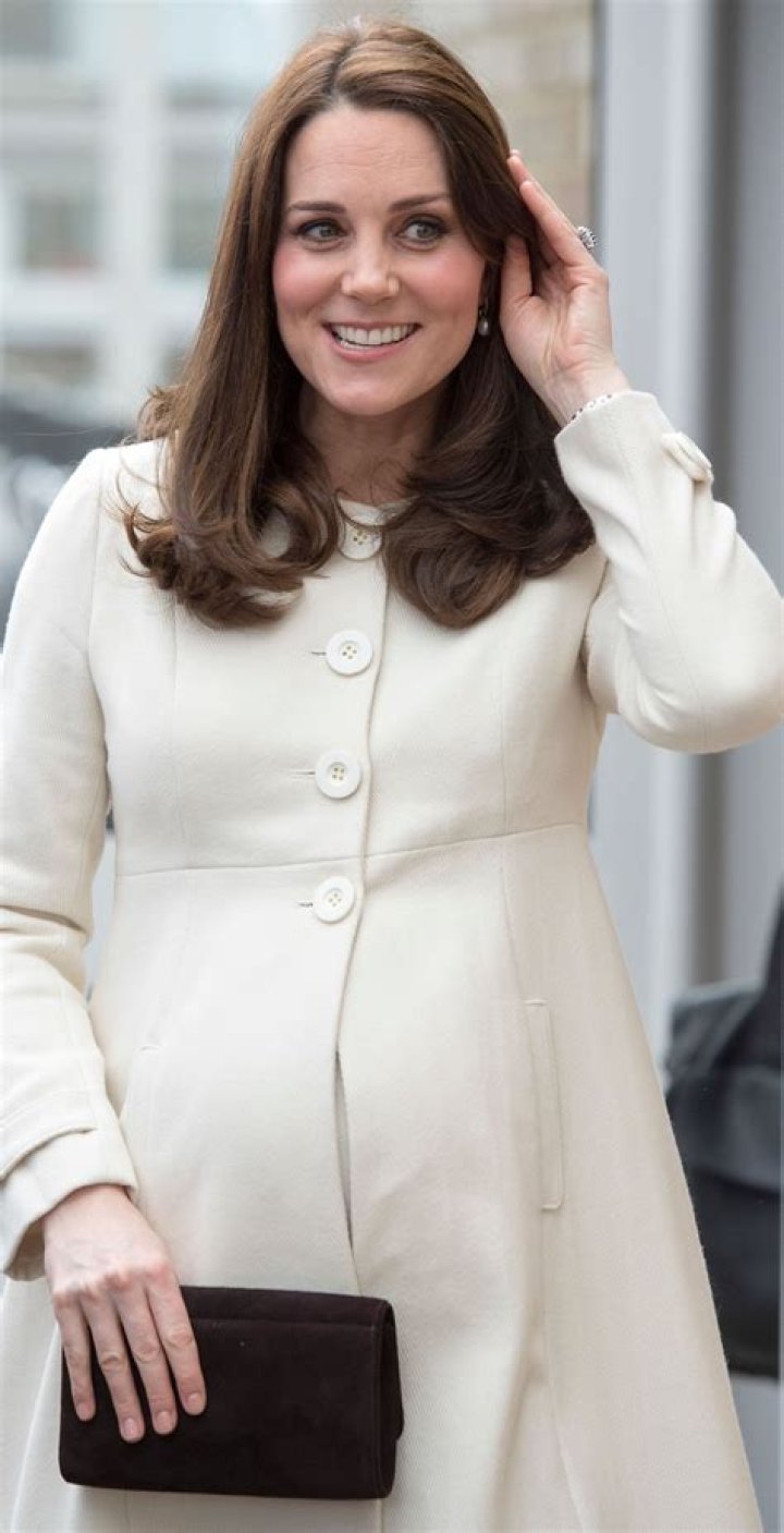 
Is Kate Ford Pregnant 2022? Corrie Tracy Barlow Baby News Amid Weight Gain 