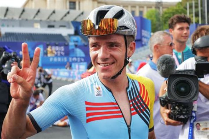 
Josh Goudswaard Height, Weight, Net Worth, Age, Birthday, Wikipedia, Who, Nationality, Biography 