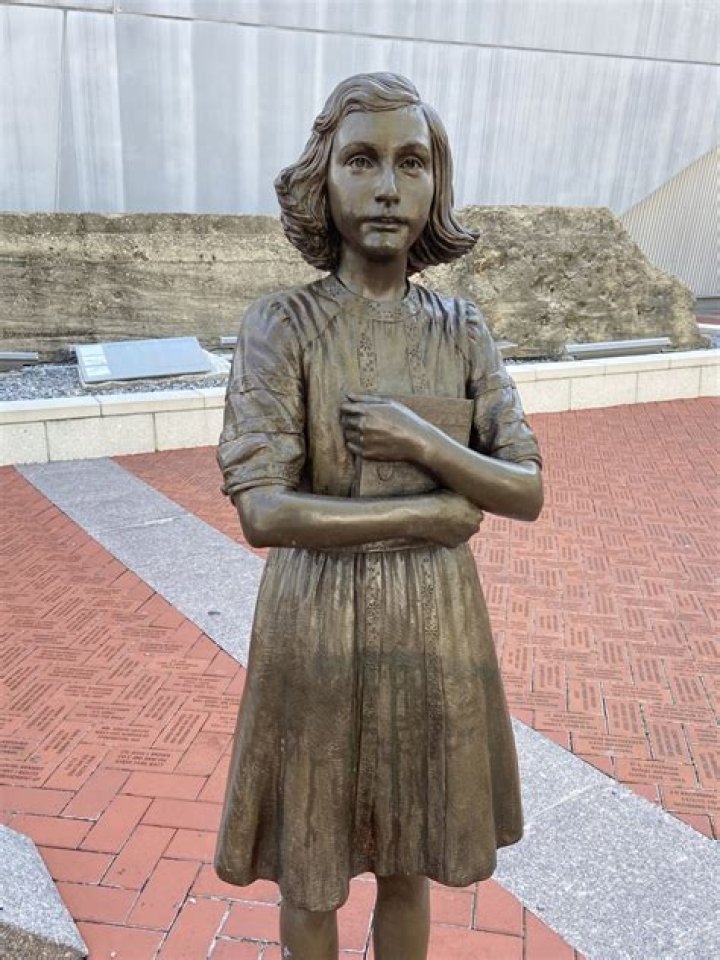 
Lillian Frank Cause of Death, How did Lillian Frank Die? 