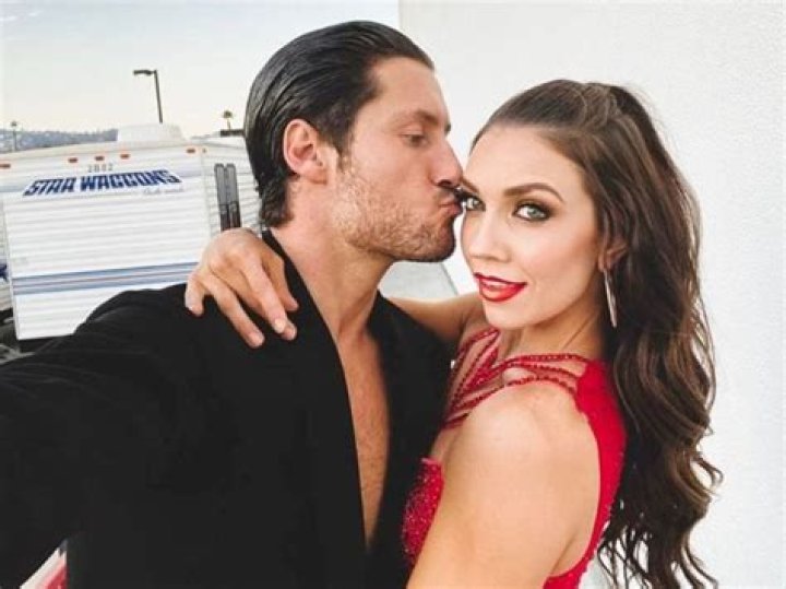 Maxim Chmerkovskiy Height, Weight, Net Worth, Age, Birthday, Wikipedia, Who, Instagram, Biography