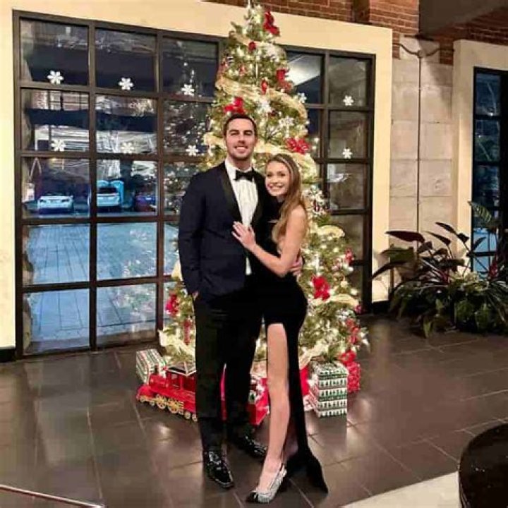 NFL Star Geneo Grissom And Wife Haley Grissom Appeared In House Hunters HGTV