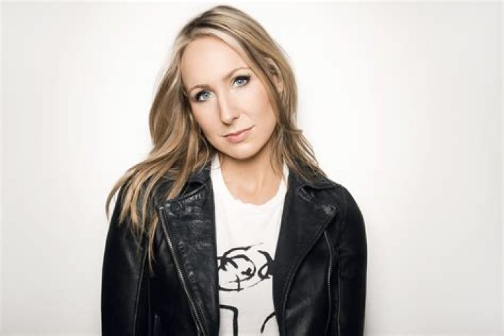 
Nikki Glasers Height, Weight, Net Worth, Age, Birthday, Wikipedia, Who, Nationality, Biography 
