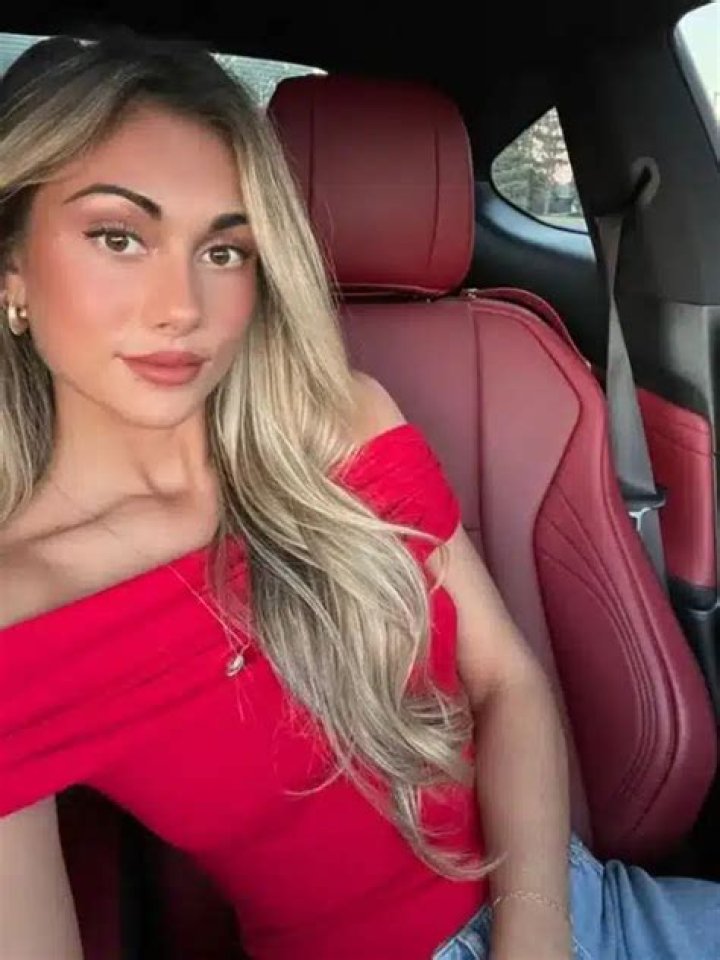 
Novaruu Height, Weight, Net Worth, Age, Wiki, Who, Instagram, Biography 