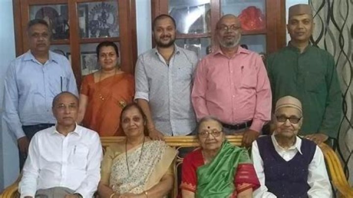 
Poet Chennaveera Kanavi Died Age 93, A Look Into His Career and Family 