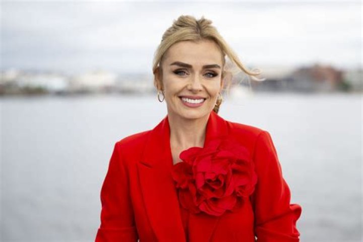 Taylor Jenkins Height, Weight, Net Worth, Age, Birthday, Wikipedia, Who, Nationality, Biography
