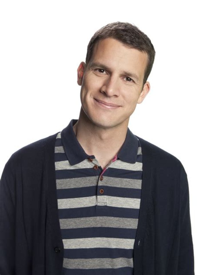 Who is Daniel Tosh Wife? Carly Hallam’s Wiki, Age, Family