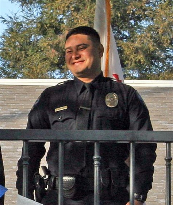 Who is Nathaniel Dixon? Dangerous suspect who shot and killed Selma police Officer Gonzalo Carrasco Jr. in custody